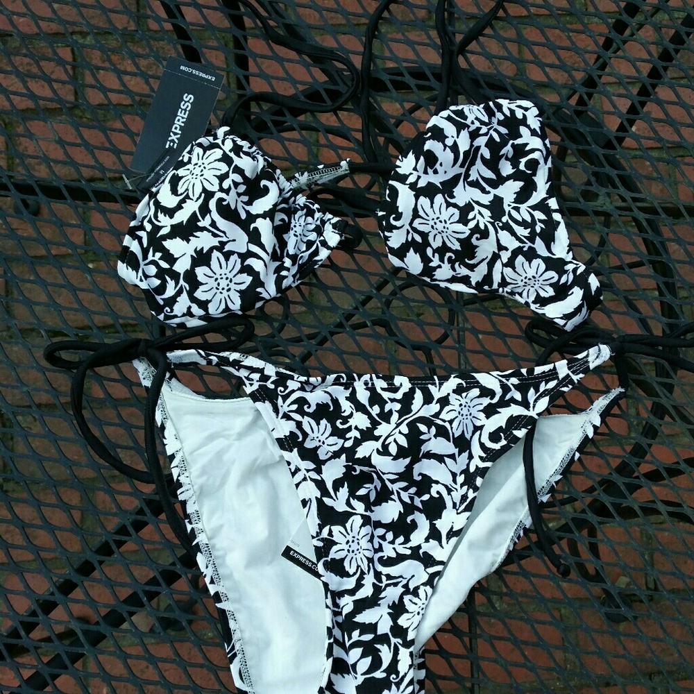 ~Express~Bikini 👙NWT